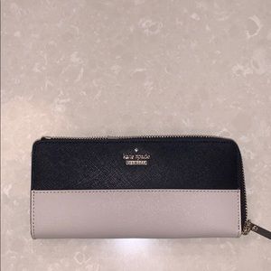 Kate Spade Black and Cream Wallet